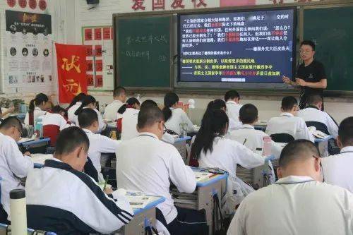 深入基層指導教研 竭誠服務一線教學